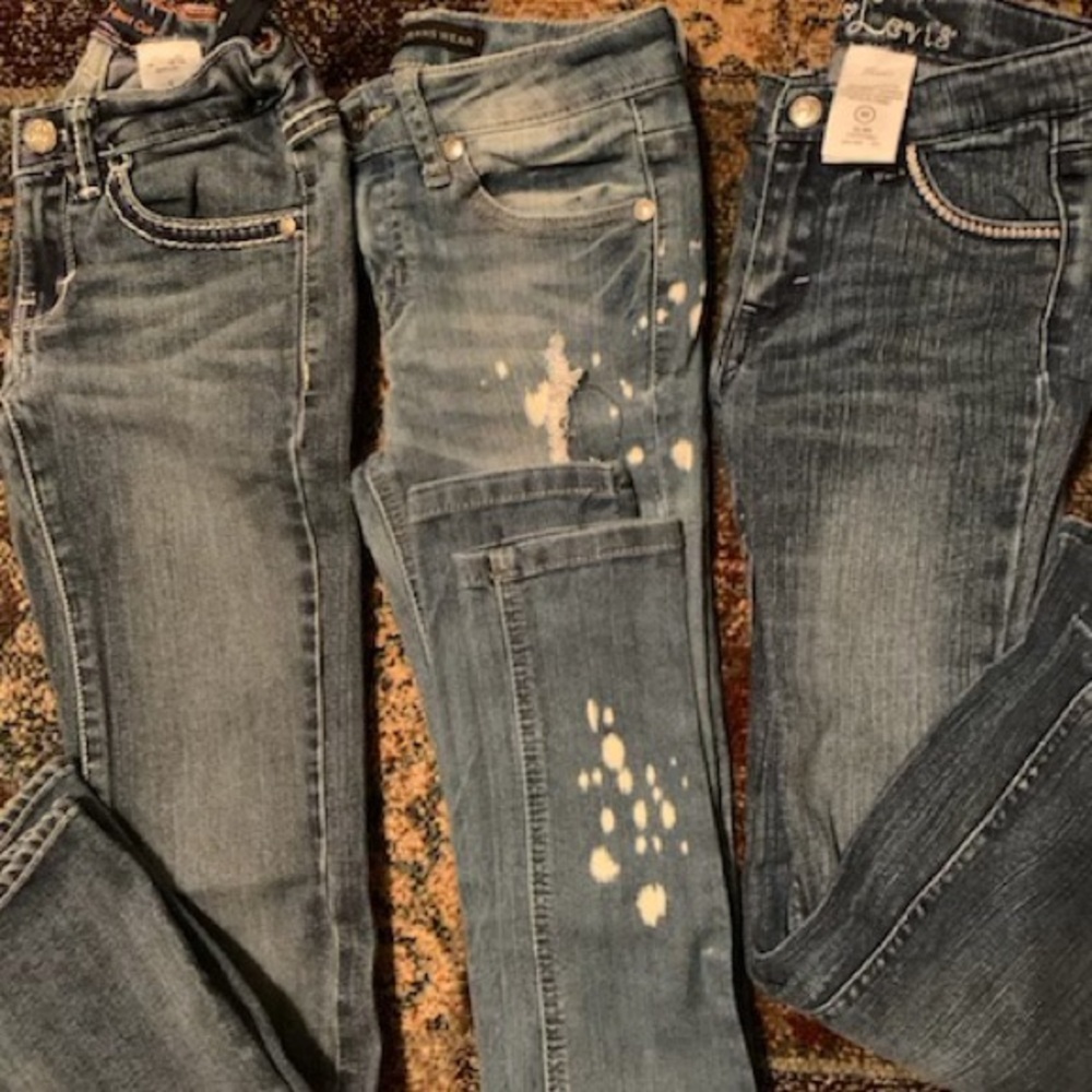 Girl’s jeans (bundle deal) Levi’s jeans.